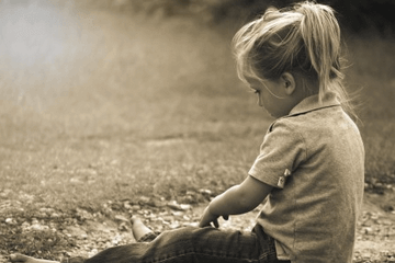 2023年农历四月廿九出的女孩生辰八字起名 兔年出生适合女孩子的名字